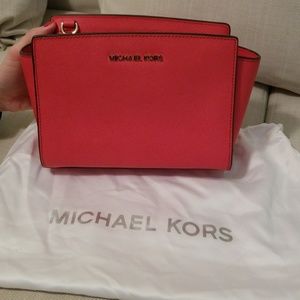 Michael Kors clutch